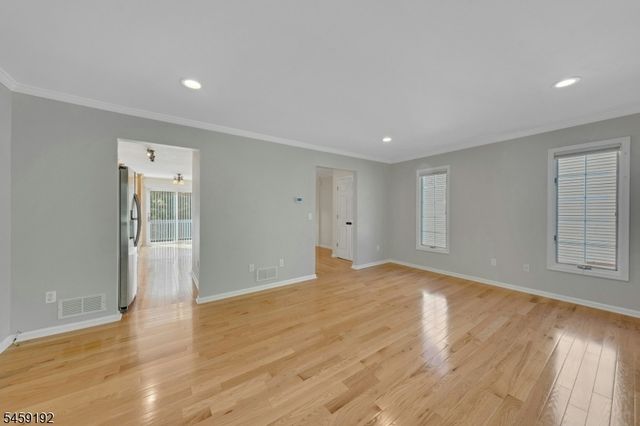 16 Joanne Dr, Denville Twp., NJ 07834