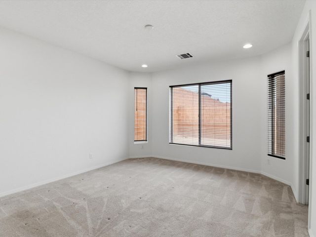 1125 Vallecito Loop NW, Los Lunas, NM 87031