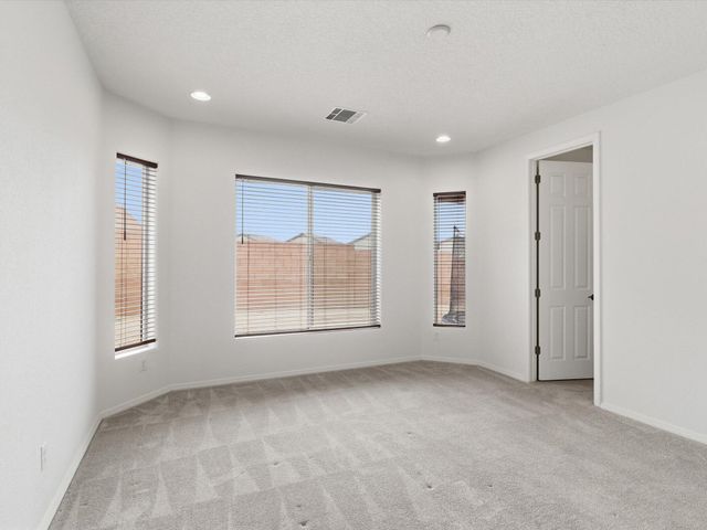 1125 Vallecito Loop NW, Los Lunas, NM 87031