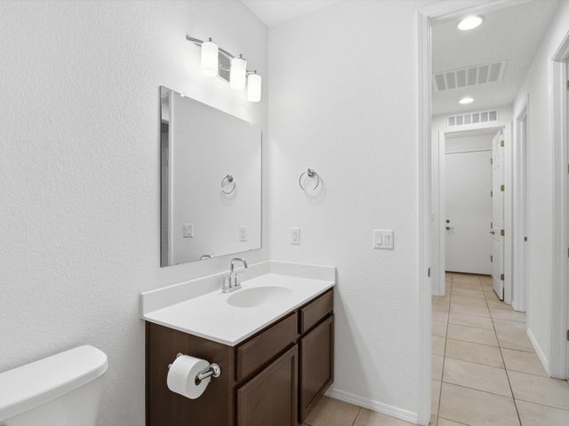 1125 Vallecito Loop NW, Los Lunas, NM 87031