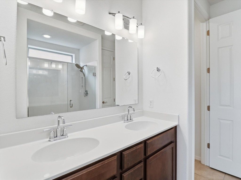 Image 22 of property listing at 1125 Vallecito Loop NW, Los Lunas, NM 87031