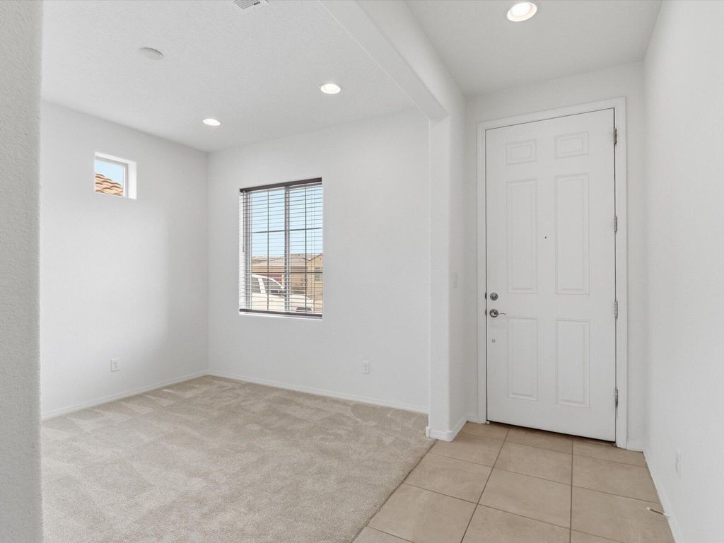 Image 25 of property listing at 1125 Vallecito Loop NW, Los Lunas, NM 87031