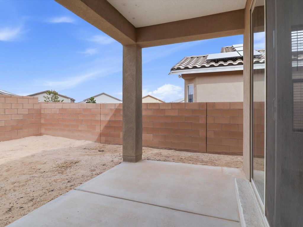 Image 40 of property listing at 1125 Vallecito Loop NW, Los Lunas, NM 87031