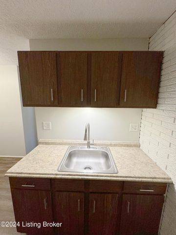 4012 Dupont Cir 309, Louisville, KY 40207