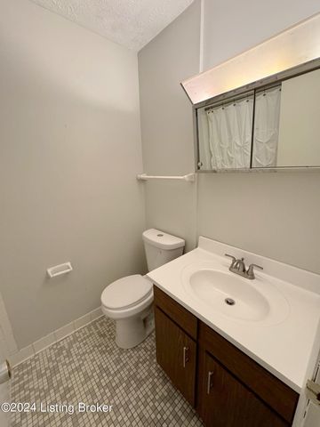 4012 Dupont Cir 309, Louisville, KY 40207