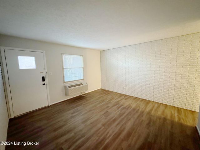 4012 Dupont Cir 309, Louisville, KY 40207
