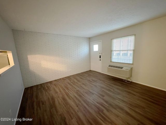 4012 Dupont Cir 309, Louisville, KY 40207