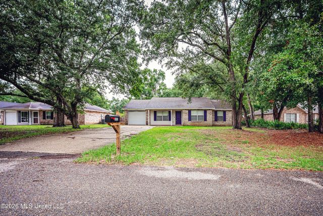1312 Willow Street, Ocean Springs, MS 39564