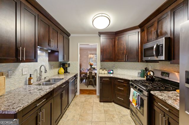 2587 Salem Crossing, Tucker, GA 30084