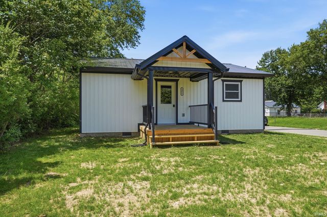 421 N Walnut Street, Hartford City, IN 47348