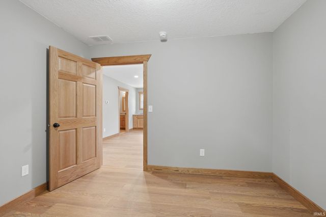 421 N Walnut Street, Hartford City, IN 47348