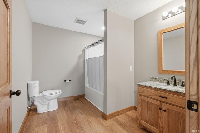 421 N Walnut Street, Hartford City, IN 47348