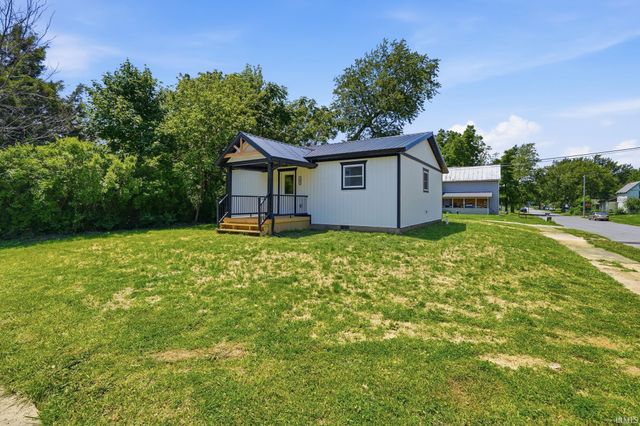 421 N Walnut Street, Hartford City, IN 47348