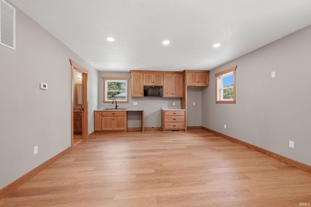 421 N Walnut Street, Hartford City, IN 47348