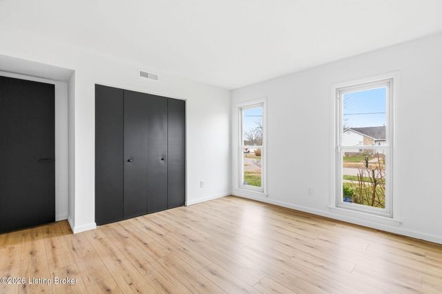 3147 Lafollette Dr, Jeffersontown, KY 40299