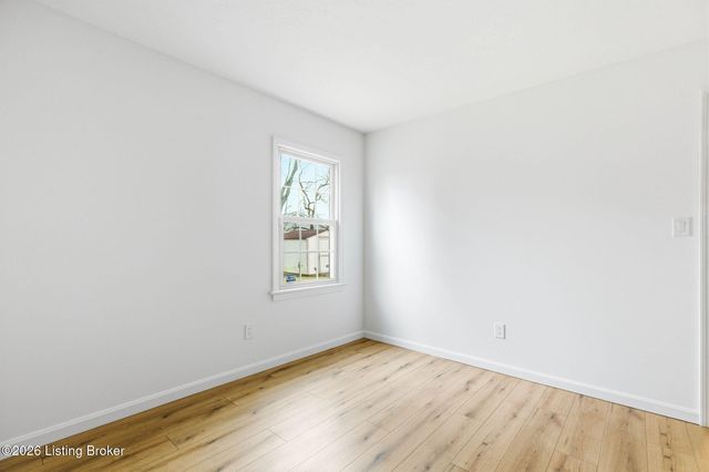 3147 Lafollette Dr, Jeffersontown, KY 40299