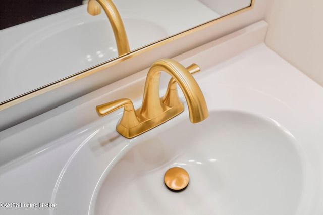 3147 Lafollette Dr, Jeffersontown, KY 40299