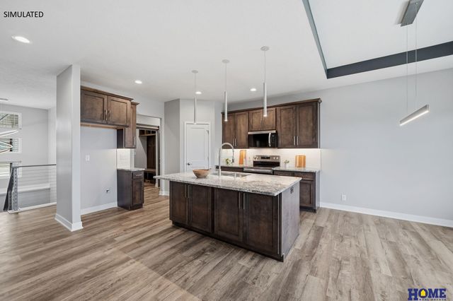 8121 Kallum Drive, Lincoln, NE 68516