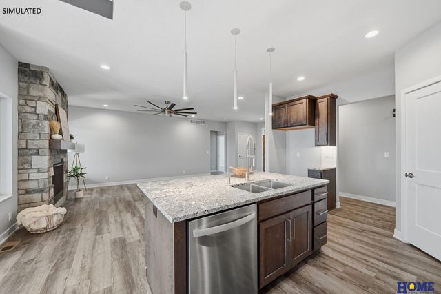 8121 Kallum Drive, Lincoln, NE 68516
