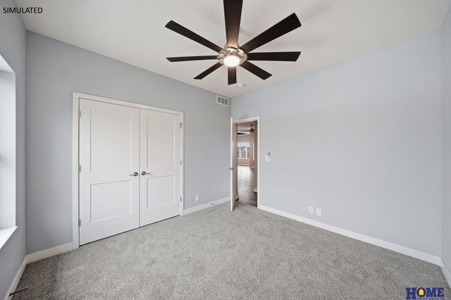 8121 Kallum Drive, Lincoln, NE 68516