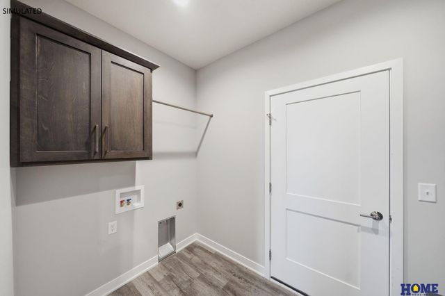 8121 Kallum Drive, Lincoln, NE 68516