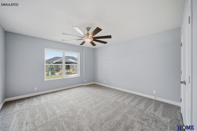 8121 Kallum Drive, Lincoln, NE 68516