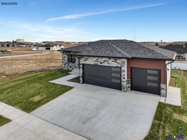 8121 Kallum Drive, Lincoln, NE 68516
