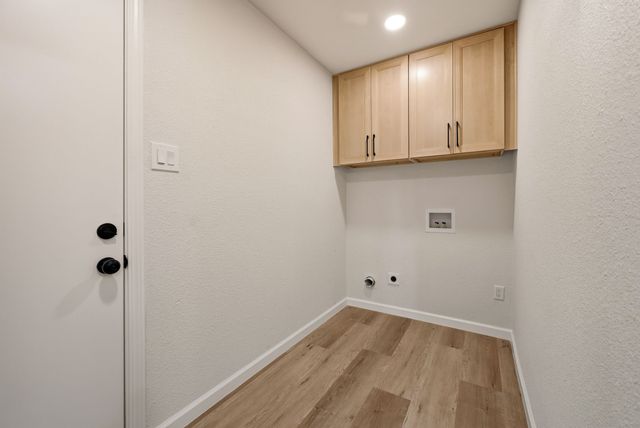 2033 Mountainview Drive, Hurst, TX 76054