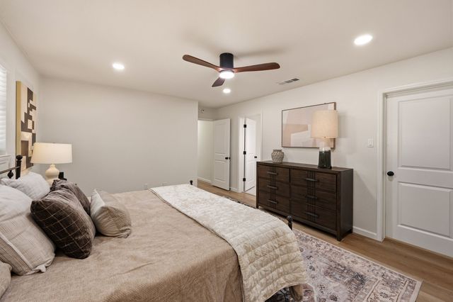 2033 Mountainview Drive, Hurst, TX 76054