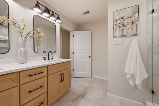 2033 Mountainview Drive, Hurst, TX 76054