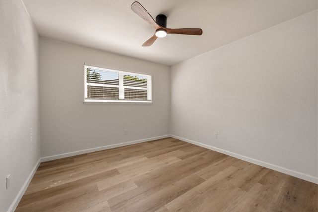 2033 Mountainview Drive, Hurst, TX 76054
