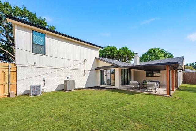 2033 Mountainview Drive, Hurst, TX 76054
