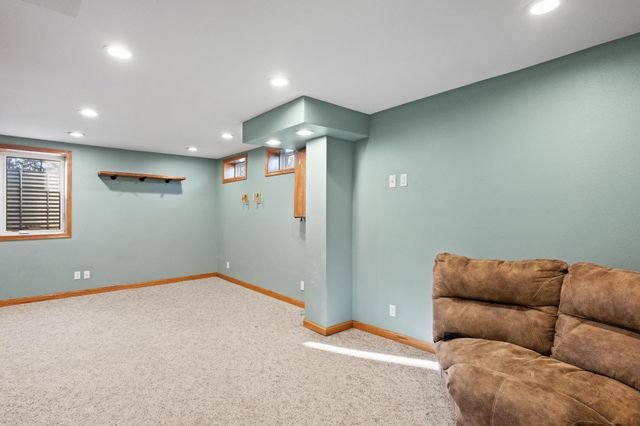 817 1st Street SE, Elbow Lake, MN 56531