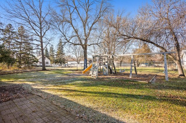 817 1st Street SE, Elbow Lake, MN 56531