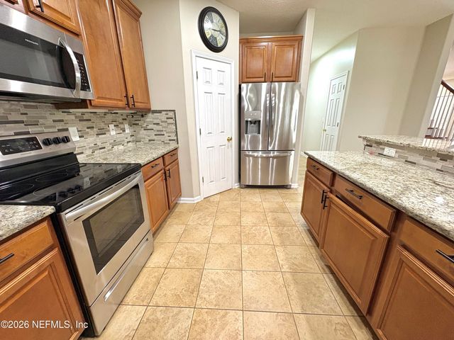 11288 PANTHER CREEK Parkway, Jacksonville, FL 32221