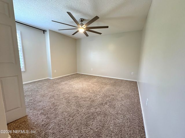 11288 PANTHER CREEK Parkway, Jacksonville, FL 32221