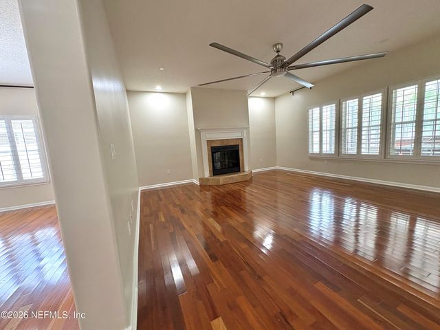 11288 PANTHER CREEK Parkway, Jacksonville, FL 32221