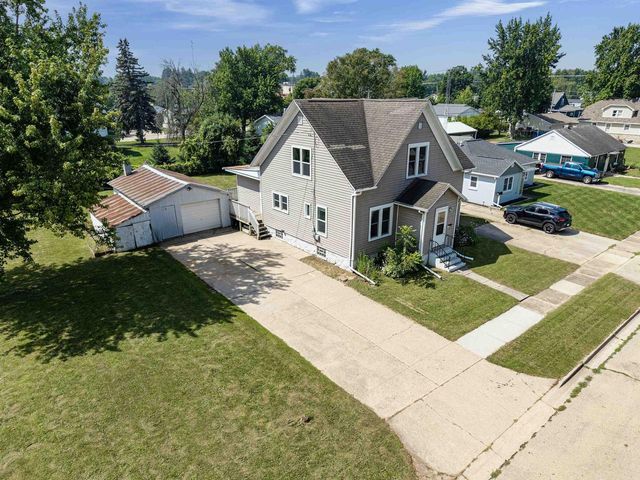 524 BRUCE STREET, New London, WI 54961