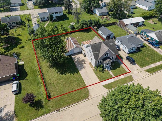 524 BRUCE STREET, New London, WI 54961