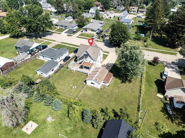 524 BRUCE STREET, New London, WI 54961