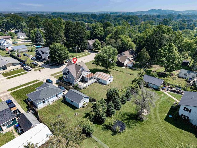 524 BRUCE STREET, New London, WI 54961