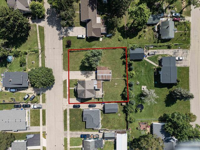 524 BRUCE STREET, New London, WI 54961