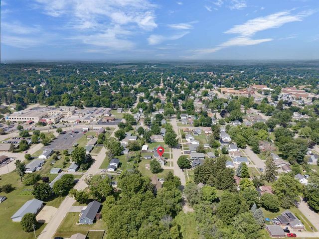 524 BRUCE STREET, New London, WI 54961
