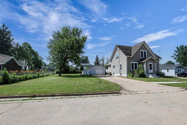 524 BRUCE STREET, New London, WI 54961