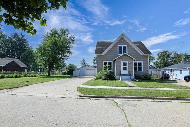 524 BRUCE STREET, New London, WI 54961