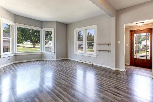 524 BRUCE STREET, New London, WI 54961