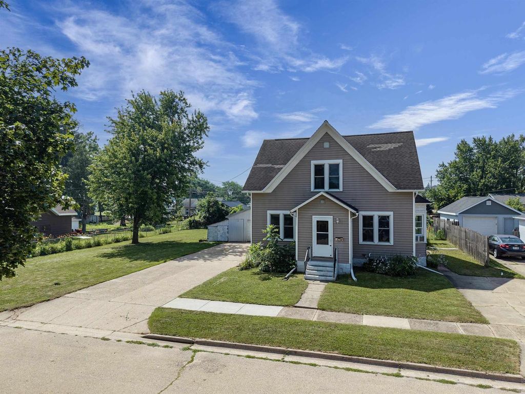 524 BRUCE STREET, New London, WI 54961