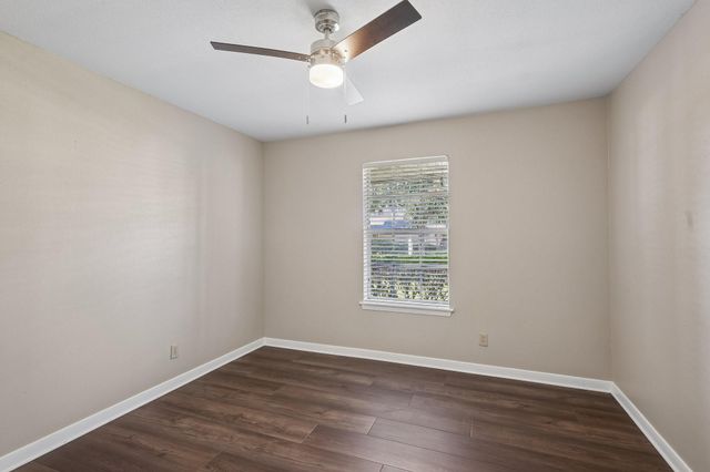 10422 Rocky Hollow Road, La Porte, TX 77571