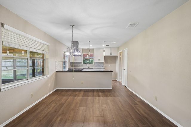 10422 Rocky Hollow Road, La Porte, TX 77571
