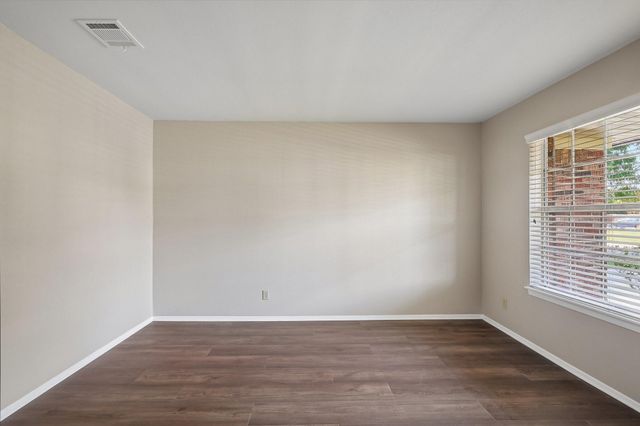 10422 Rocky Hollow Road, La Porte, TX 77571